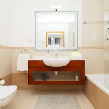 Carmela, O Pomar Apartman *